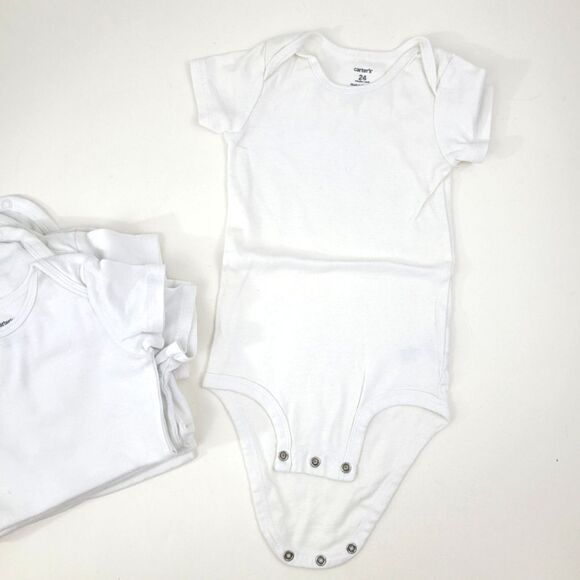 CARTERS bundle (x7) 24mo white onesies - Picture 4 of 10